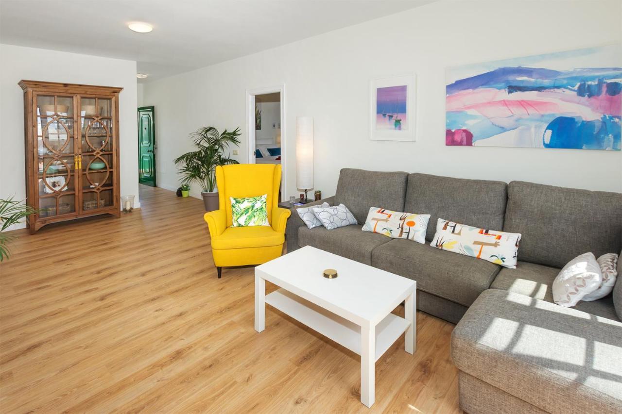 Apartamento OM con piscina y vistas al mar Appartamento Costa Teguise Esterno foto